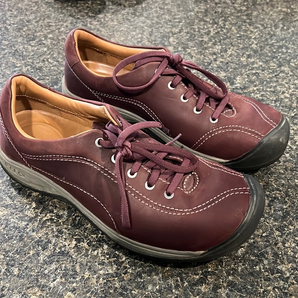 Keen Presidio leather wine size 10